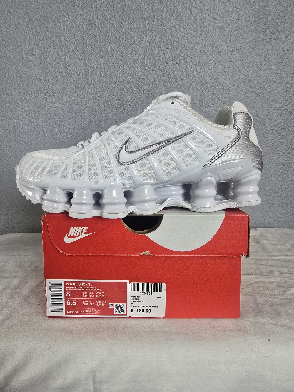 Nike Shox TL Athletic Shoes in White/Silver